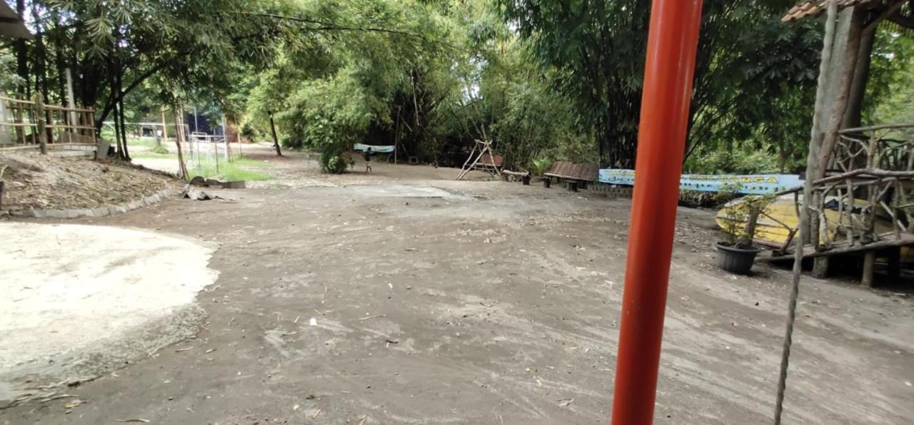 באנטול Gerbang Banyu Langit Cottage מראה חיצוני תמונה